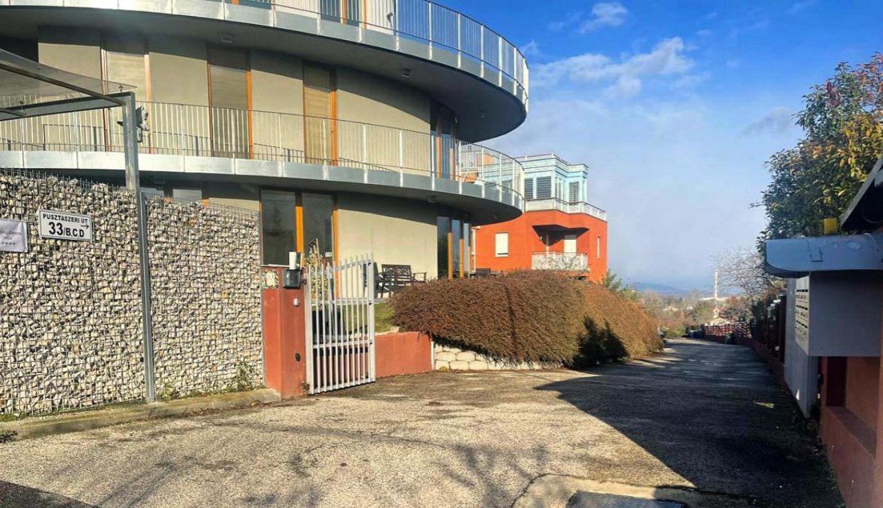 Rosehill Garden Family Villa With A Great Budapest View Exterior photo